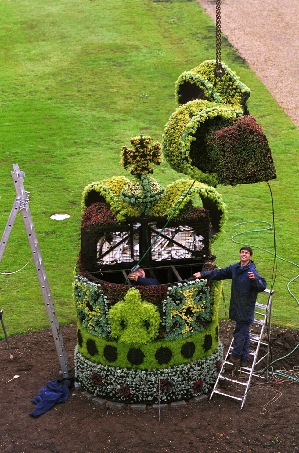 Queen’s Platinum Jubilee 2022 | InstaPlant